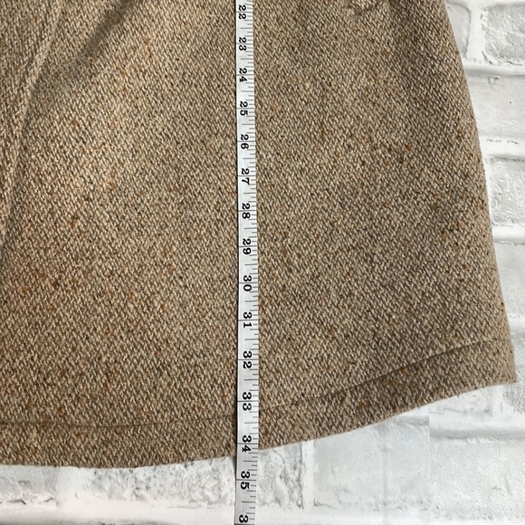 I. Spiewak & Sons women’s brown wool button down coat with hood and two pockets - Picture 12 of 15